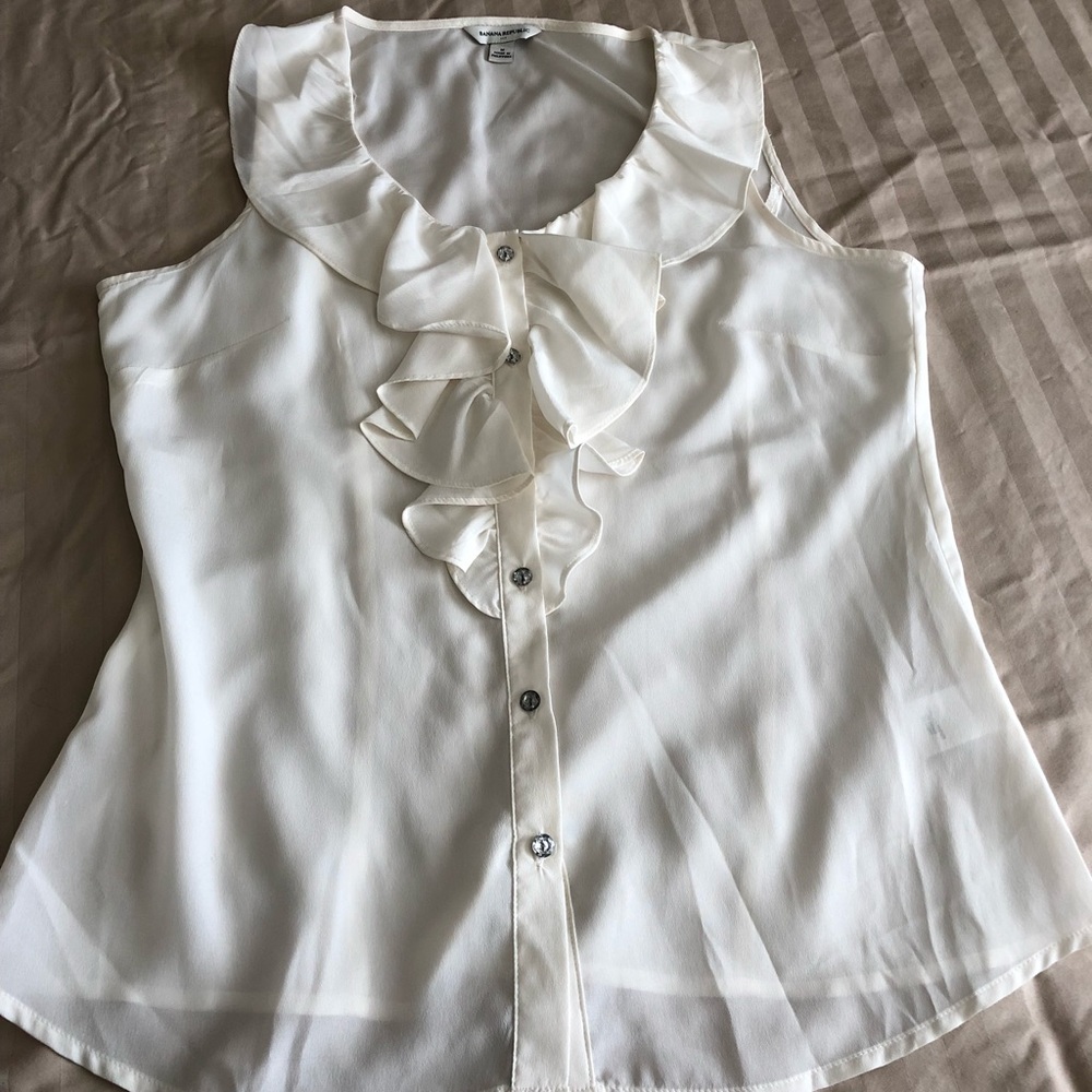 Sleeveless Banana Republic blouse